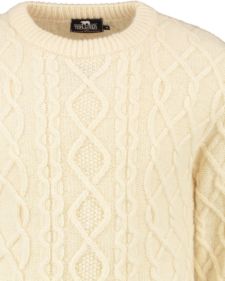 Kraftig Aran-tröja, Benvit främre detalj